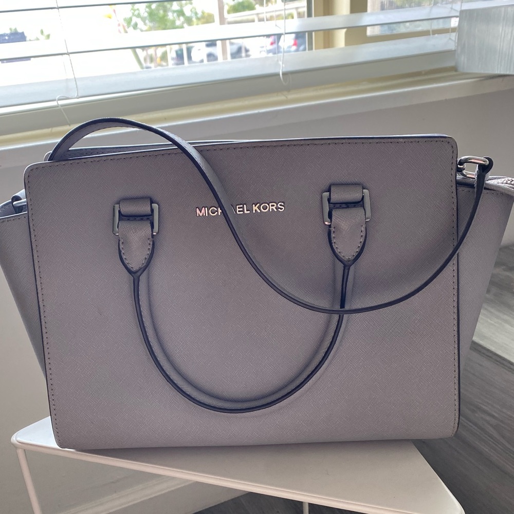 Authentic Michael Kors Handbag/Crossbody